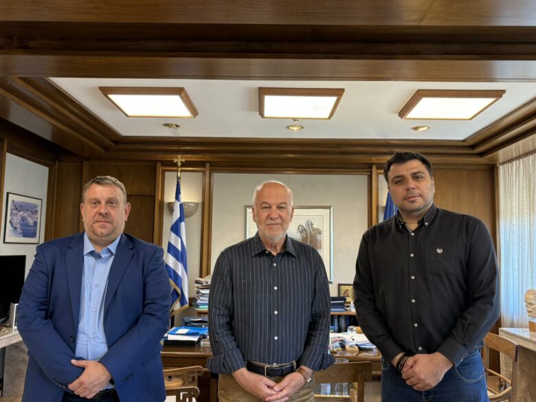 Φωτογραφία του Η θωράκιση του αστυνομικού προσωπικού στο επίκεντρο της συνάντησης των Ενώσεων Αστυνομικών Υπαλλήλων Αθηνών και Θεσσαλονίκης με τον Υπουργό Δικαιοσύνης